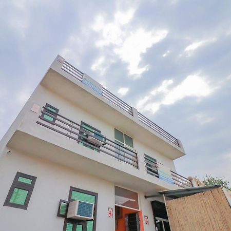 Hotel O Bhardwaj Guest House Garhi Harsaru ภายนอก รูปภาพ