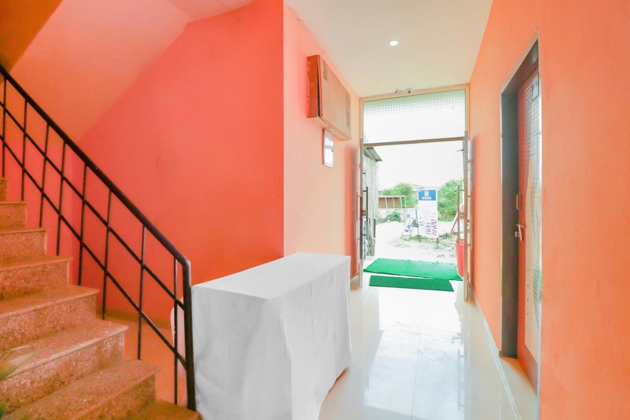 Hotel O Bhardwaj Guest House Garhi Harsaru ภายนอก รูปภาพ
