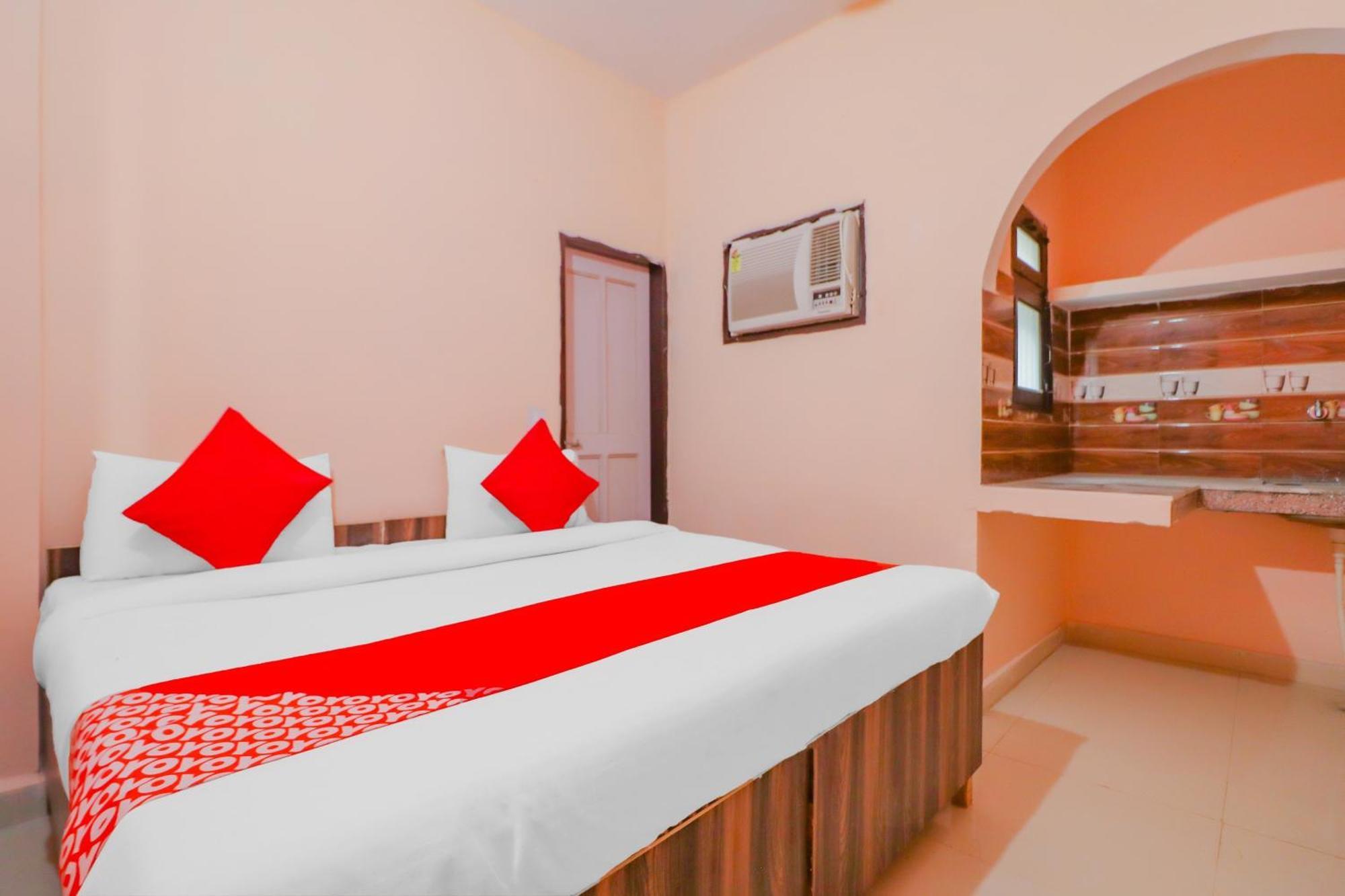 Hotel O Bhardwaj Guest House Garhi Harsaru ภายนอก รูปภาพ